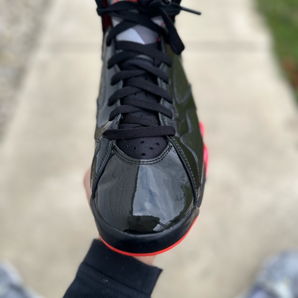 Jordan 7 Retro Patent (WORN TWICE) GOOD CONDITION. Very minor removable scuffs - Picture 7 of 10